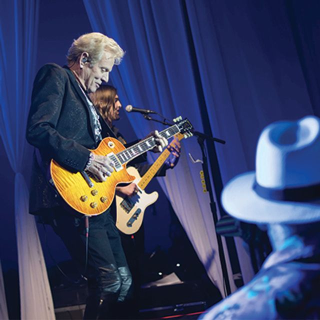 GUESTS TAKE THE ULTIMATE “SUNNY CALIFORNIA” ROAD TRIP AT THE PAVILION GALA